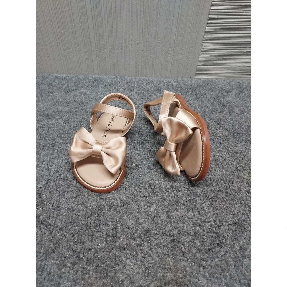 Felix‎ & Flora Toddler Sandals 6 Beige Bow Straps Open Toe Lightweight Outdoor